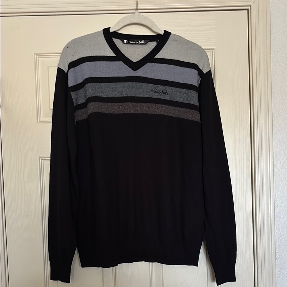 Travis Mathew Black and Gray V-Neck Sweater Gradient Stripes